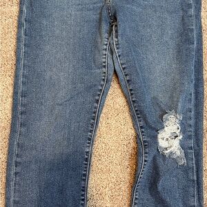 Levi weddie straight size 31 Women's Blue Distressed Jeans